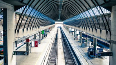 Amberg Technologies – 测量 – 地理信息 – 数字化基础设施 – 铁路工程 – Amberg Rail – 铁路轨道测量 – 轨道竣工测量 – 轨道检测 – 轨道几何（EN 13848）– 轨道病害检测 – 轨道文档记录 – 轨道高低测量 – 轨距测量 – 无砟轨道调整 – 无砟轨道验收 – 捣固作业测量 – 结构限界测量 – 铁路限界分析 – 动态限界 – 动态包络 – IMU 惯性测量单元 – 隧道工程 – Amberg Tunnel – 隧道测量与监测 – 隧道激光扫描 – 隧道断面测量 – 隧道开挖控制 – TBM 盾构 – 爆破法 – 喷射混凝土 – 地球物理 – Amberg TSP – 隧道地震预测 – 地质超前预报 – 断层探测 – 岩体结构 – 冲击锤测试 – 连续地质预测 – 数字孪生 – 高精度监测 – 土木工程 – 地下工程创新 – 精密测量系统